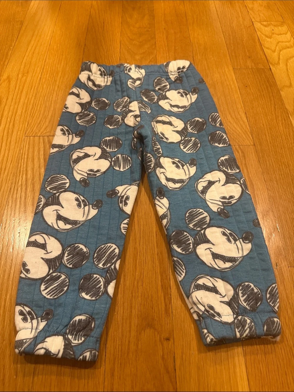 Disney junior Mickey boys two piece outfit size 3T .